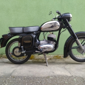 ČZ 125 typ 453 z roku 1961 - Po renovaci 329 ČZ 125 typ 453 z roku 1961 - Po renovaci 329