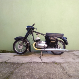 Skládání motorky - ČZ 125 typ 453 z roku 1961 231 Skládání motorky - ČZ 125 typ 453 z roku 1961 231