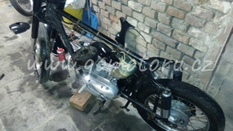 ČZ 125 typ 453 z roku 1961 - Rozebírání 1