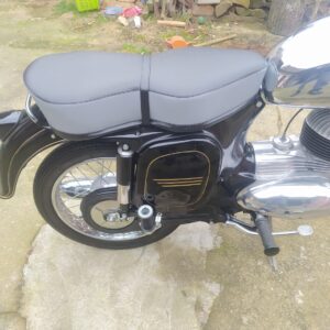 ČZ 125 typ 453 z roku 1961 – Nové sedlo [12]