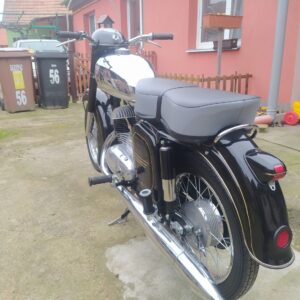 ČZ 125 typ 453 z roku 1961 – Nové sedlo [6]