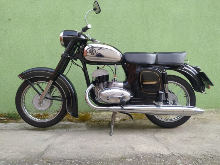 ČZ 125 typ 453 z roku 1961 – Po renovaci [1]