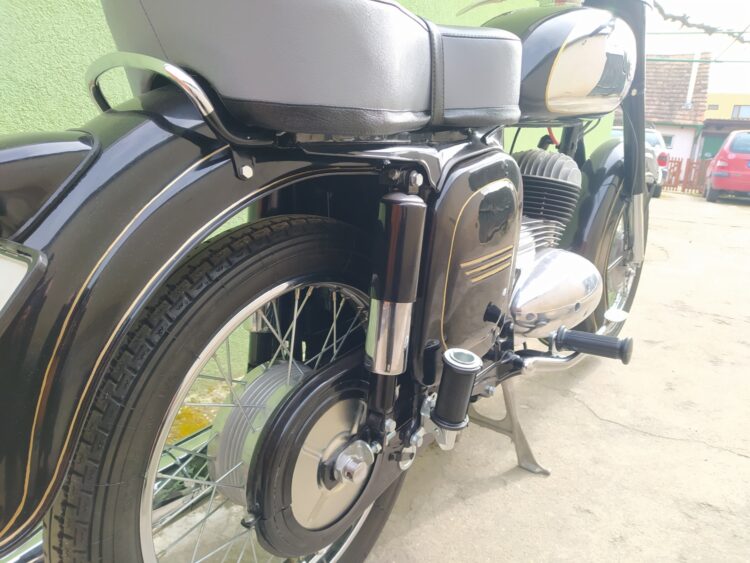 ČZ 125 typ 453 z roku 1961 – Po renovaci [14]
