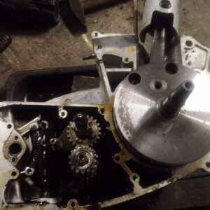 ČZ 175 typ 477 z roku 1970 - Rozebírání motoru - pokračování 226 ČZ 175 typ 477 z roku 1970 - Rozebírání motoru - pokračování 226