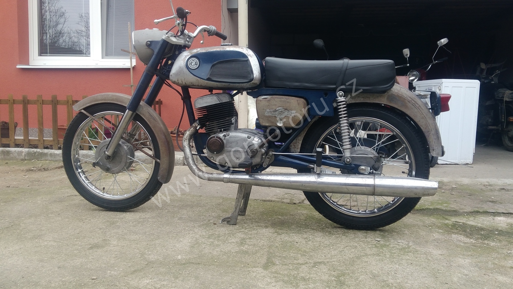 ČZ 175 typ 477 z roku 1970 - První start 371 ČZ 175 typ 477 z roku 1970 - První start 371