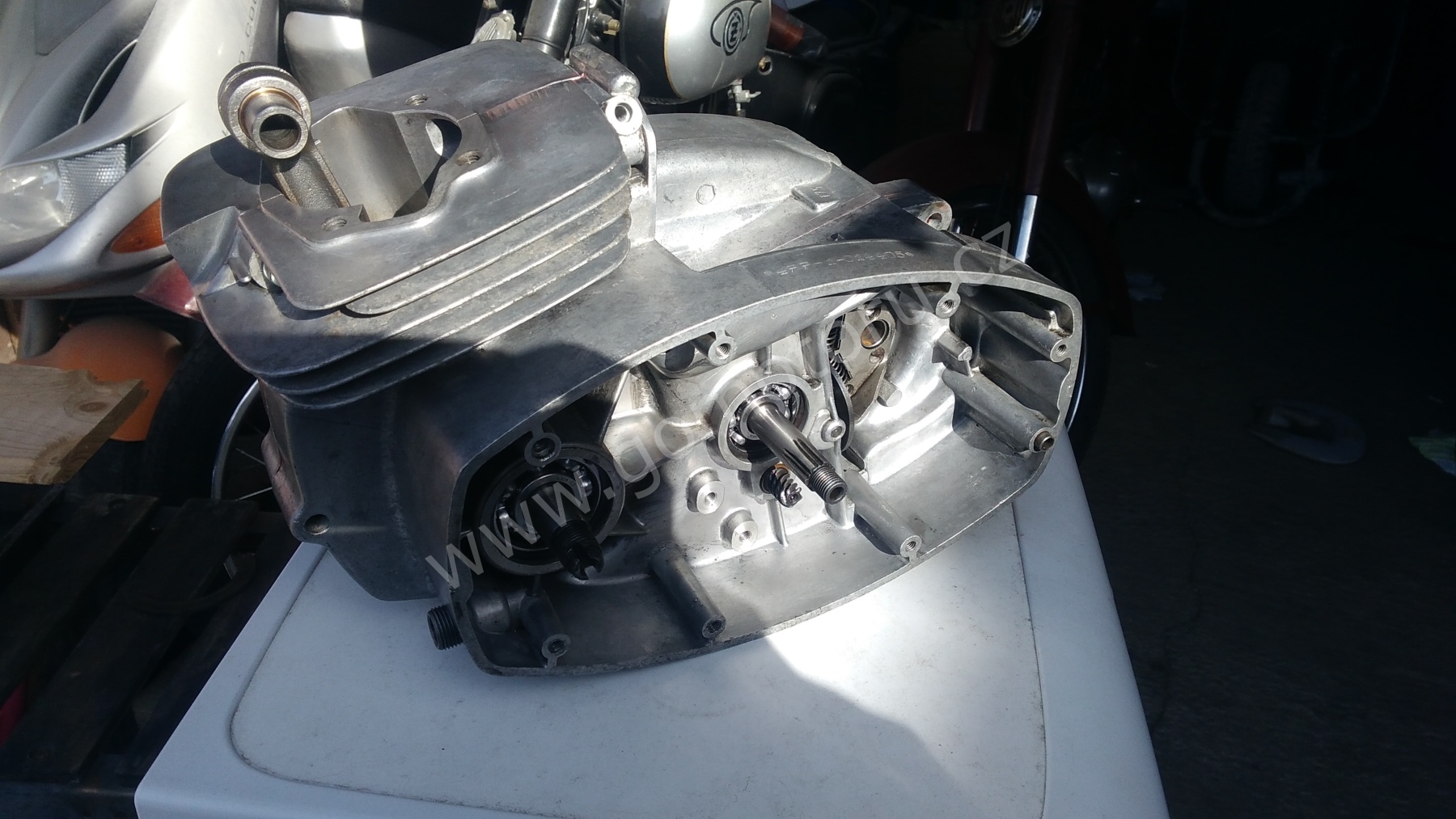 ČZ 175 typ 477 z roku 1970 - Skládání motoru 338 ČZ 175 typ 477 z roku 1970 - Skládání motoru 338