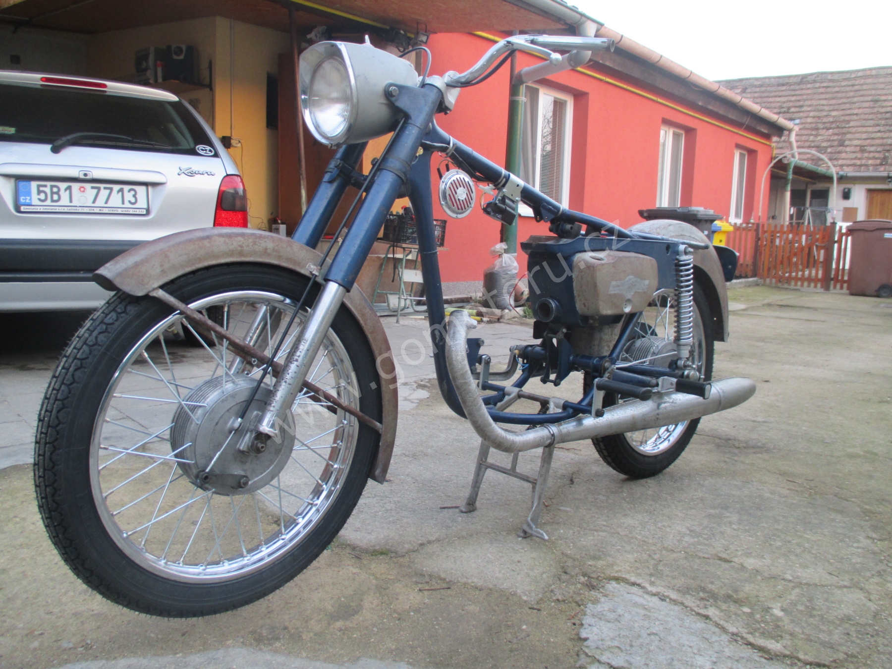 ČZ 175 typ 477 z roku 1970 - Skládání rámu 288 ČZ 175 typ 477 z roku 1970 - Skládání rámu 288