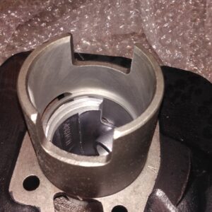 ČZ 175 typ 477 z roku 1970 - Válec a kliková hřídel po opravě 333 ČZ 175 typ 477 z roku 1970 - Válec a kliková hřídel po opravě 333