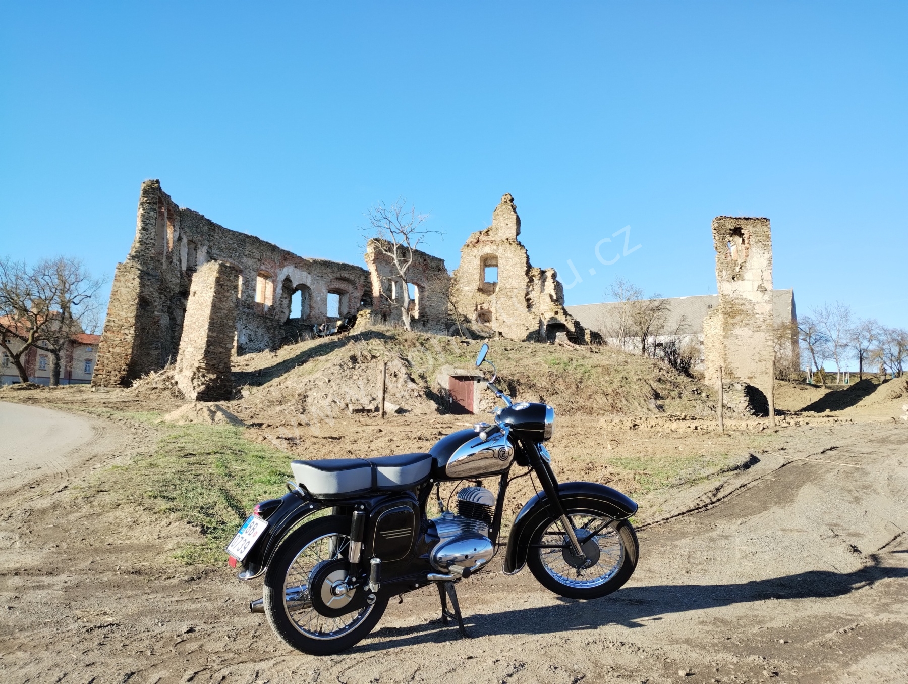 ČZ 125 typ 453 z roku 1961 - Třetí jízda v tomto roce 29 ČZ 125 typ 453 z roku 1961 - Třetí jízda v tomto roce 29