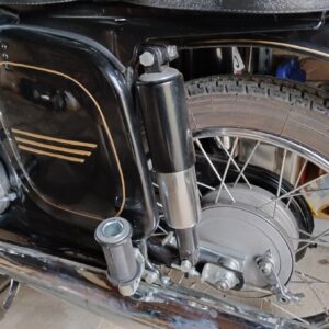 ČZ 125 typ 453 z roku 1961 – Oprava zadních tlumičů 1