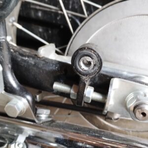 ČZ 125 typ 453 z roku 1961 – Oprava zadních tlumičů 4