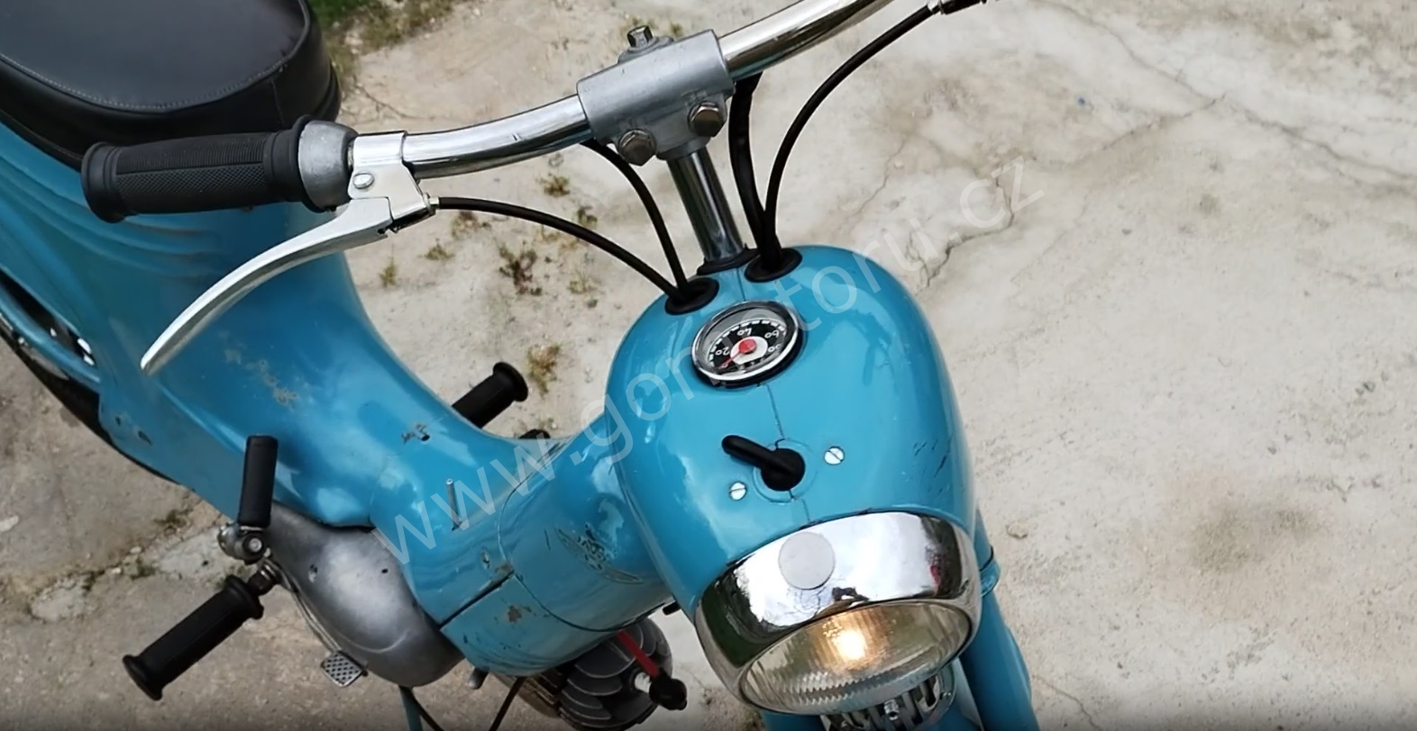 Jawa 50 typ 555 z roku 1959 - První start v roce 2024 1 Jawa 50 typ 555 z roku 1959 - První start v roce 2024 1