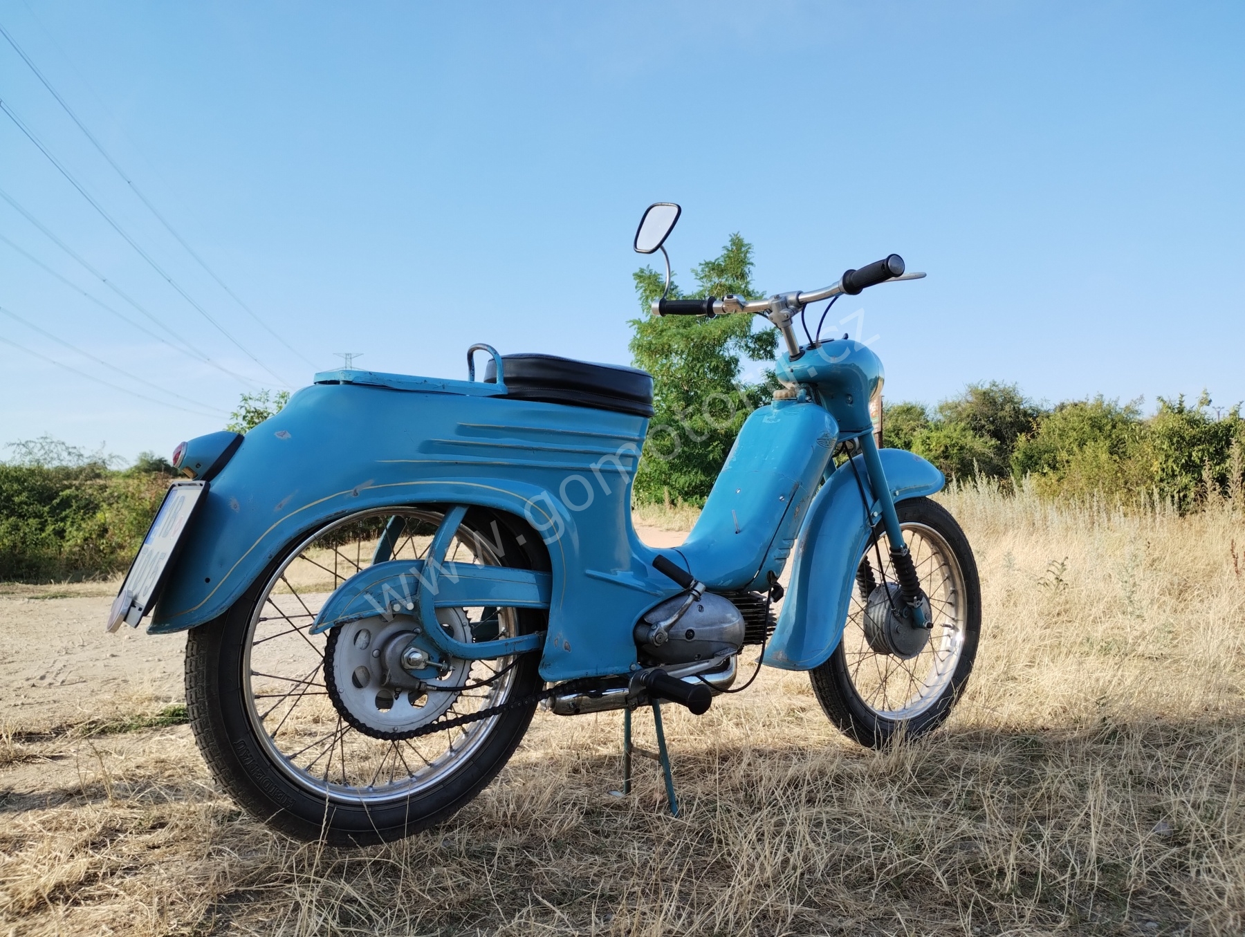 Jawa 50 typ 555 z roku 1959 - Obhlídka po okolí 1 Jawa 50 typ 555 z roku 1959 - Obhlídka po okolí 1