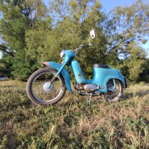 Jawa 50 typ 555 z roku 1959 - Obhlídka po okolí 18 Jawa 50 typ 555 z roku 1959 - Obhlídka po okolí 18