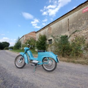 Jawa 50 typ 555 z roku 1959 - Obhlídka po okolí 28 Jawa 50 typ 555 z roku 1959 - Obhlídka po okolí 28