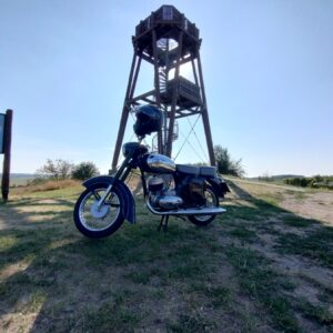 ČZ 125 typ 453 z roku 1961 - Rozhledna U Křížku a rozhledna Slunečná 171 ČZ 125 typ 453 z roku 1961 - Rozhledna U Křížku a rozhledna Slunečná 171