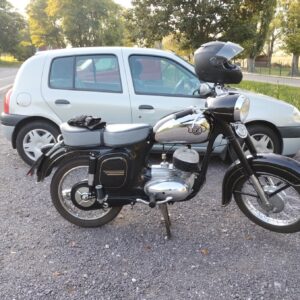 ČZ 125 typ 453 z roku 1961 - Rozhledna U Křížku a rozhledna Slunečná 183 ČZ 125 typ 453 z roku 1961 - Rozhledna U Křížku a rozhledna Slunečná 183