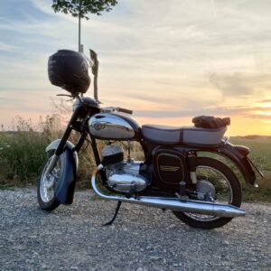 ČZ 125 typ 453 z roku 1961 – Zámek Boskovštejn 7