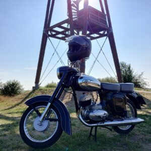 ČZ 125 typ 453 z roku 1961 – Rozhledna U Křížku a rozhledna Slunečná 2