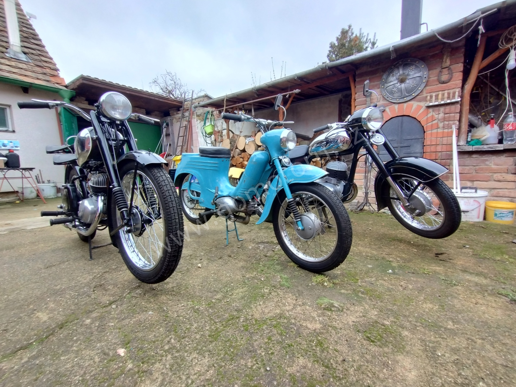 Jawa 50 typ 555 z roku 1959 - Deník 2025 22 Jawa 50 typ 555 z roku 1959 - Deník 2025 22