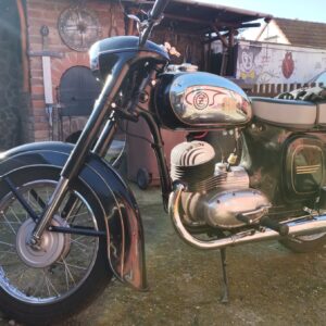 ČZ 125 typ 453 z roku 1961 - První velký okruh 2025 6