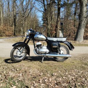 ČZ 125 typ 453 z roku 1961 – První velký okruh 2025 [7]