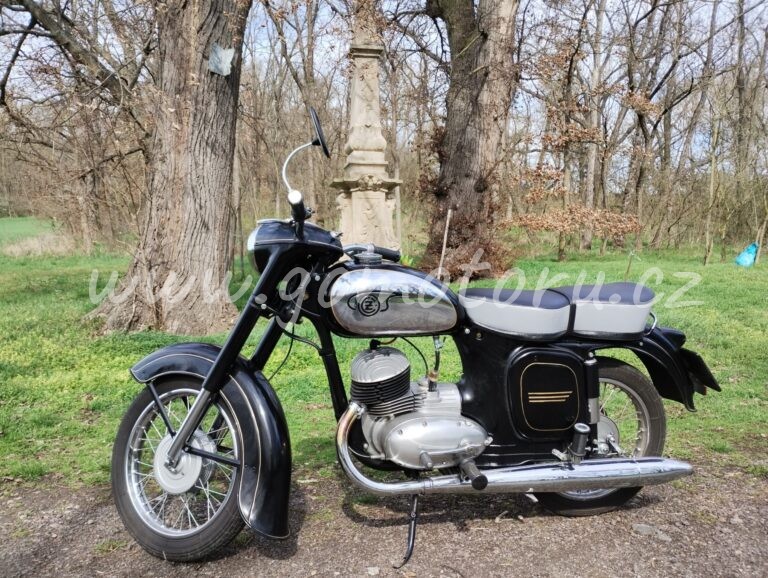ČZ 125 typ 453 z roku 1961 - Seřízení volnoběhu 5