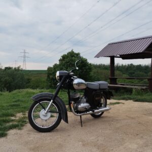 ČZ 125 typ 453 z roku 1961 - Okolo komína 72 ČZ 125 typ 453 z roku 1961 - Okolo komína 72