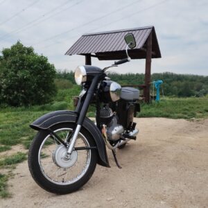 ČZ 125 typ 453 z roku 1961 - Okolo komína 73 ČZ 125 typ 453 z roku 1961 - Okolo komína 73