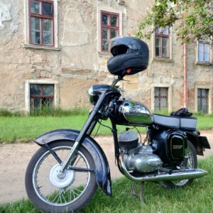 ČZ 125 typ 453 z roku 1961 – Mlýn, zámek a kostel Jaroslavice 6