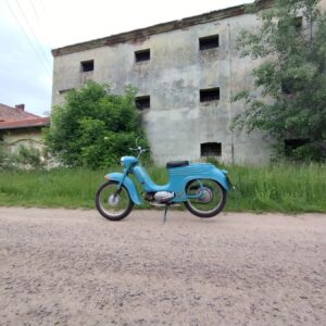 Jawa 50 typ 555 z roku 1959 - Okolo komína 5 Jawa 50 typ 555 z roku 1959 - Okolo komína 5