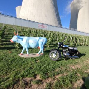 ČZ 125 typ 453 z roku 1961 - Socha Jaderná kráva, JE Dukovany, Lipňany 92 ČZ 125 typ 453 z roku 1961 - Socha Jaderná kráva, JE Dukovany, Lipňany 92