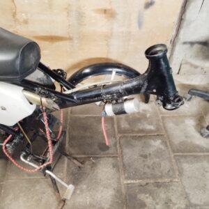 Jawa 90 typ 31 Roadster z roku 1969 - Přední vidlice 12 Jawa 90 typ 31 Roadster z roku 1969 - Přední vidlice 12