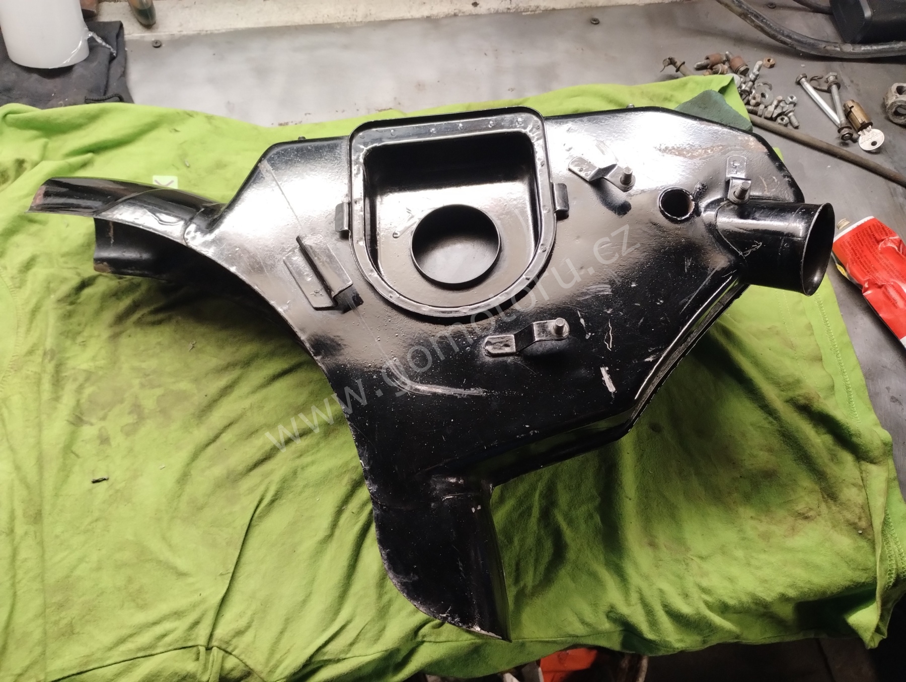 Jawa 90 typ 31 Roadster z roku 1969 - Rozebírání a čištění zadní části 1 Jawa 90 typ 31 Roadster z roku 1969 - Rozebírání a čištění zadní části 1