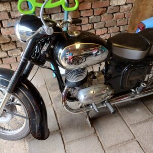 ČZ 125 typ 453 z roku 1961 - Demontáž předního kola 01
